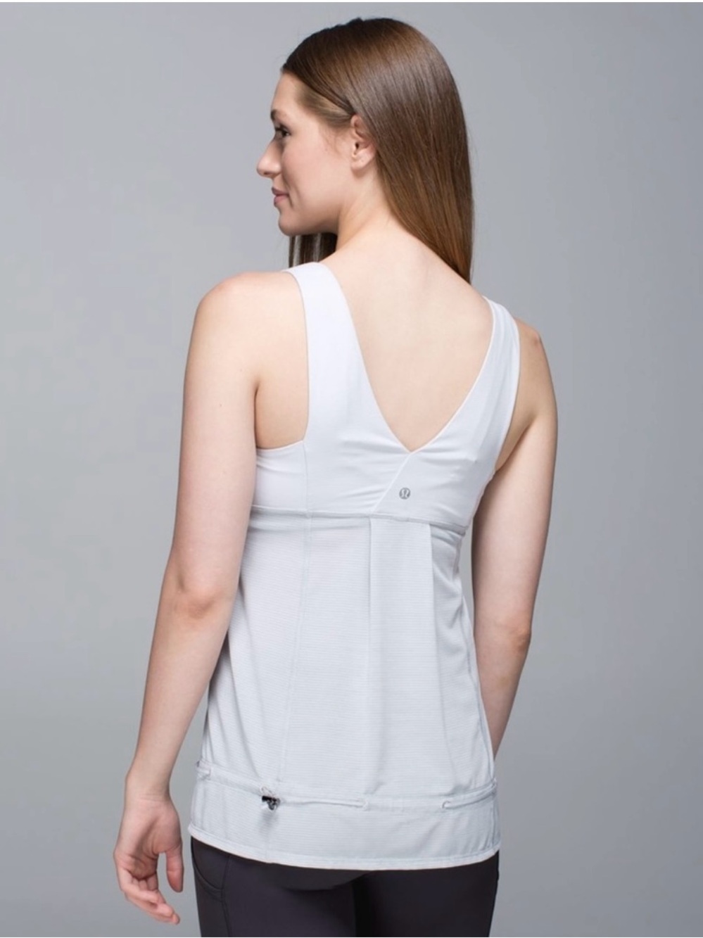 Lululemon Hustle Bustle Tank Top Light Gray Gym Train Yoga Cinch Hem Size 6 EUC